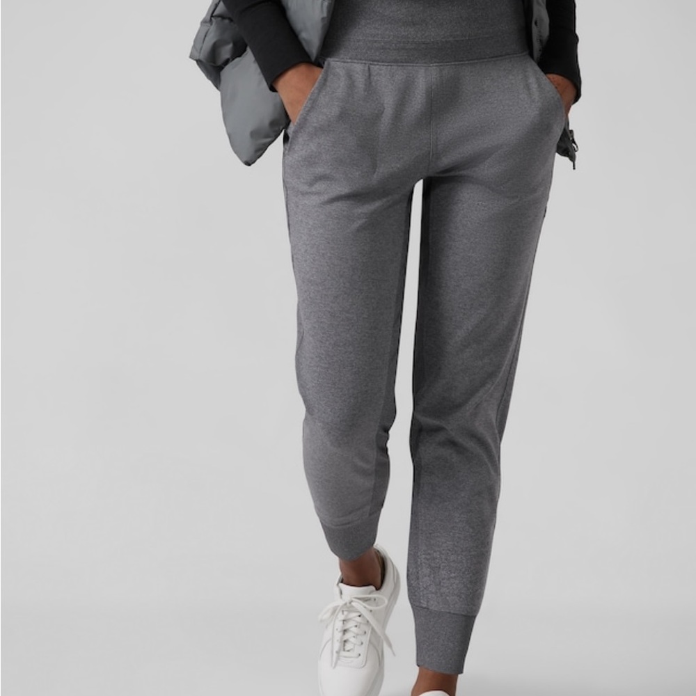 EUC Athleta Venice joggers small grey